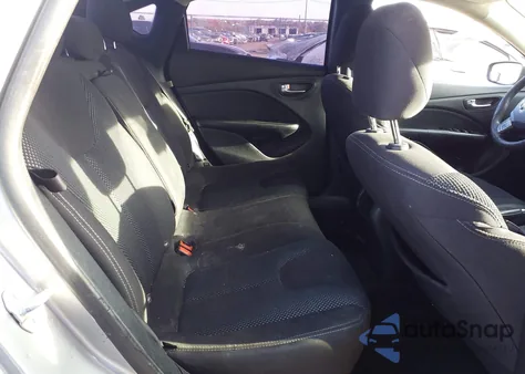 2015 Dodge Dart Sxt из США, поврежденный, VIN 1C3CDFBB7FD174303